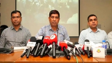 আধিপত্য ও হাট ইজারা নিয়ে দ্বন্দ্বে টিটনকে গুলি করে হত্যা: ডিবি