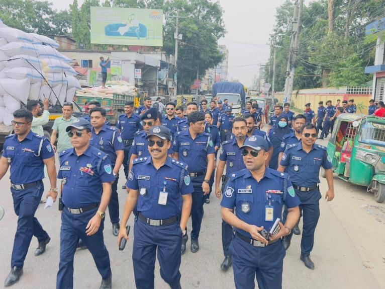 শ্রীমঙ্গলে র‌্যালি ও চেকপোস্টে পুলিশ সপ্তাহ শুরু