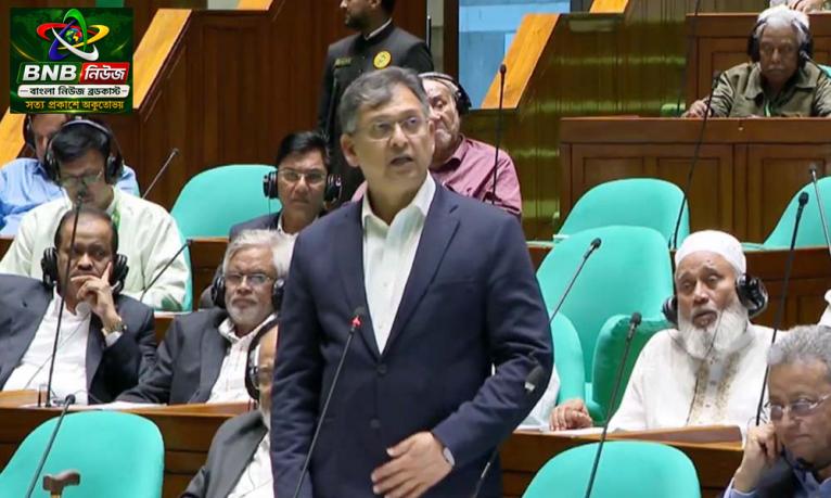 ইসলামী ব্যাংক ইসলাম নয়, জামায়াতে ইসলামীও ইসলাম নয় : স্বরাষ্ট্রমন্ত্রী