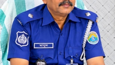 মাদকের বিরুদ্ধে চ্যালেঞ্জ জানালেন ওসি “হয় আমি থাকবো নয় মাদক থাকবে”