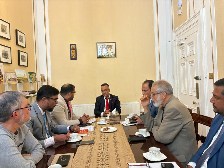 ইসলামী ব্যাংকের আমানত সুরক্ষায় ৮ দফা দাবি, লন্ডন হাইকমিশনে স্মারকলিপি